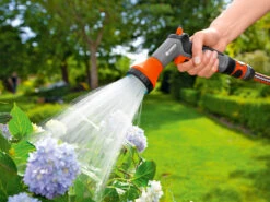Gardena Classic Water Sprayer Gun -Gardena Store 18311 20 gardena classic water sprayer gun 2