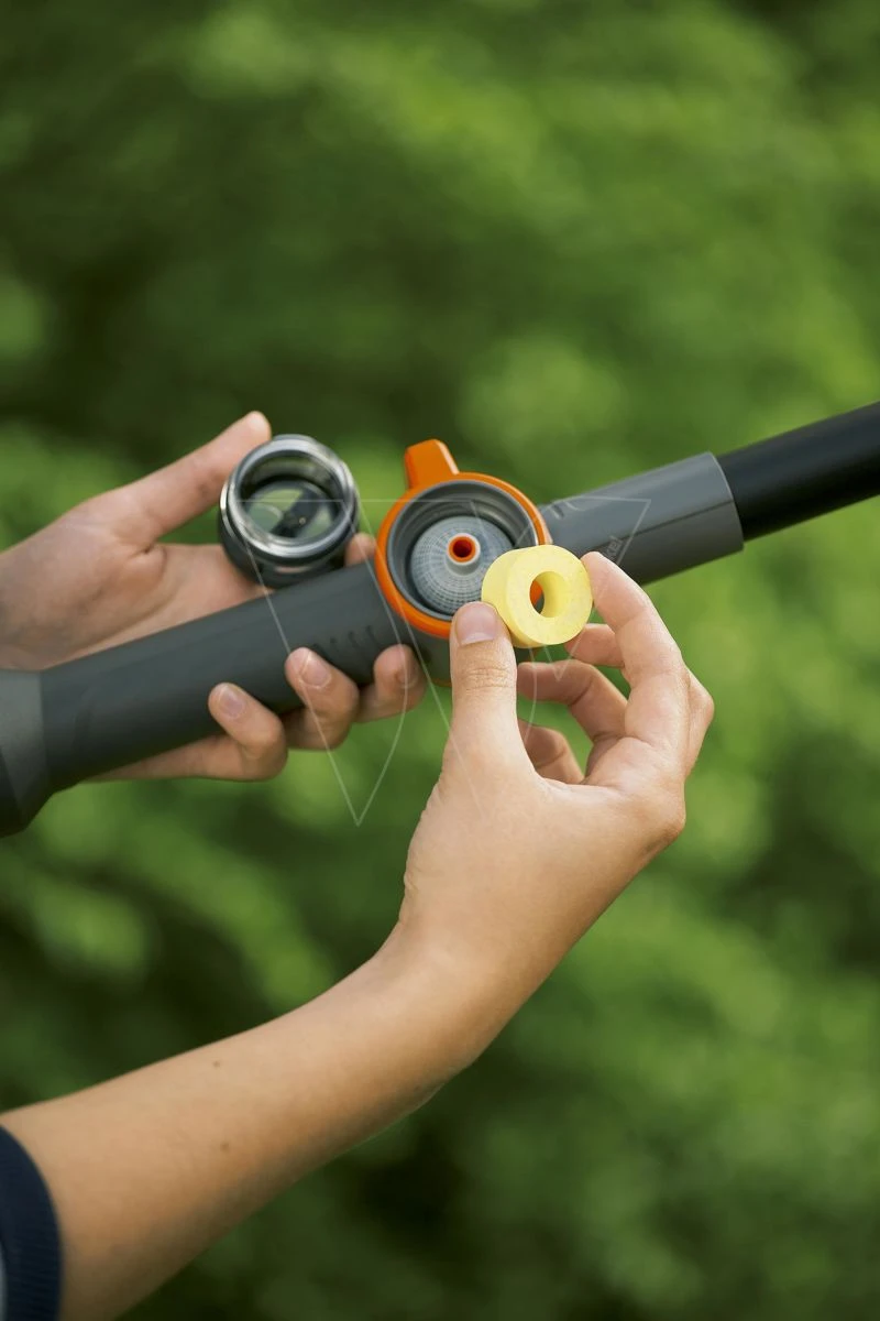 Gardena Cleaning System Water Handle 90cm 4 Gardena Cleaning System Water Handle 90cm - Image 2