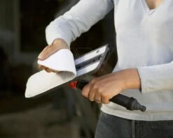 Gardena Window Wash Brush With Trigger -Gardena Store 901090701 3 GARDENA20RAAMWASBORSTEL20MET20TREKKER205564 20