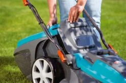 Gardena Electric Lawnmower Powermax™ 1400/34 -Gardena Store 967087301 3 Gardena20electrische20gazonmaaier2034cm
