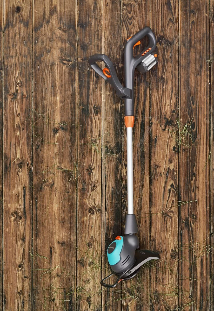 Gardena Easycut Li 18/23 Battery Trimmer 6 Gardena Easycut Li 18/23 Battery Trimmer - Image 4