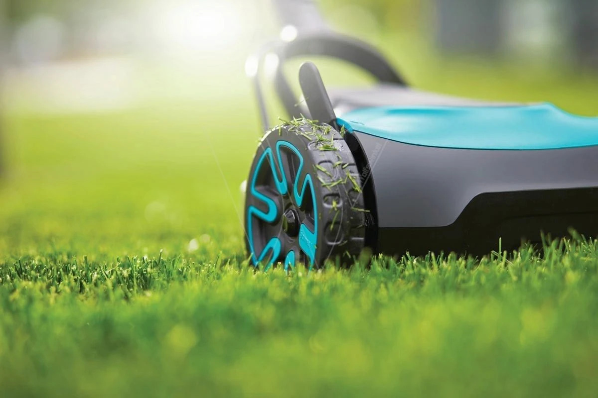 Gardena Battery Mower Handymower Set 6 Gardena Battery Mower Handymower Set - Image 4